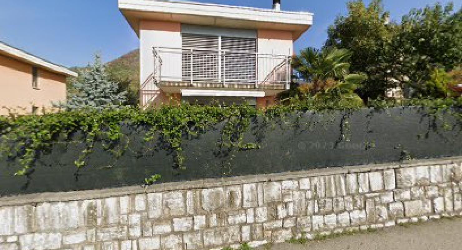 Lighthouse Tech SA - Upcycled Fashion in Ticino