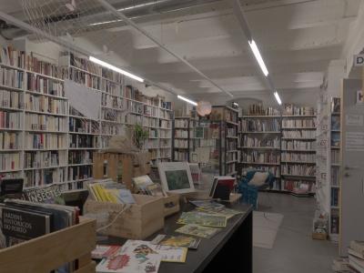 Boutique Terre des hommes - Second-hand Clothing in Vaud