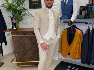 SuitArt Massanzug AG - Upcycled Fashion in Aargau