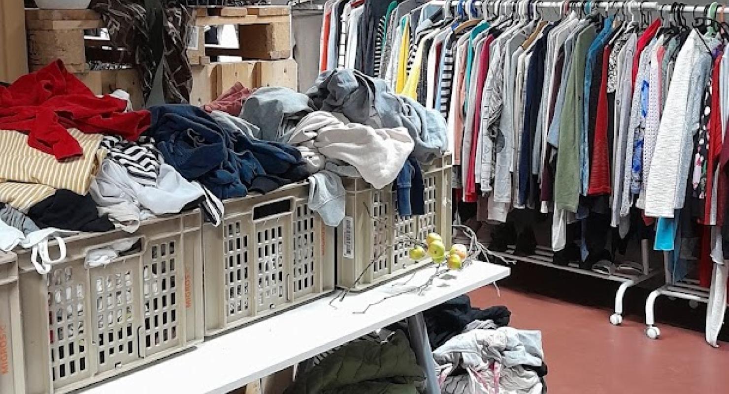 Friperie estudiantine UPFashionLab (UPFL) - Second-hand Clothing in Vaud