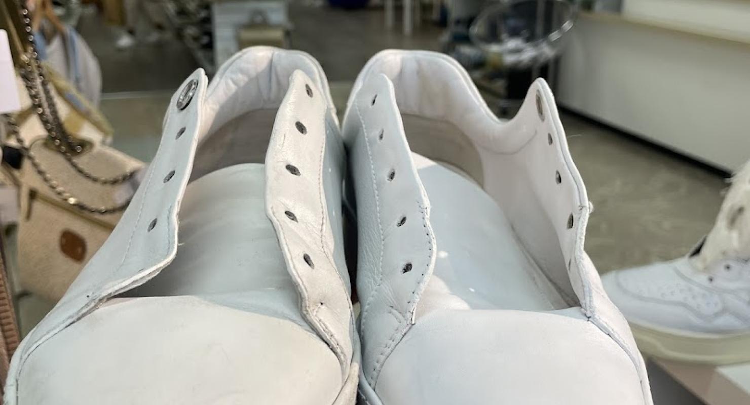 Dr. Sneakers & Shoes Lausanne - Second-hand Clothing in Vaud