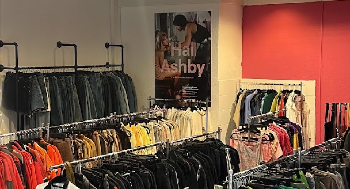 Station.24 - Second-hand Clothing in Vaud