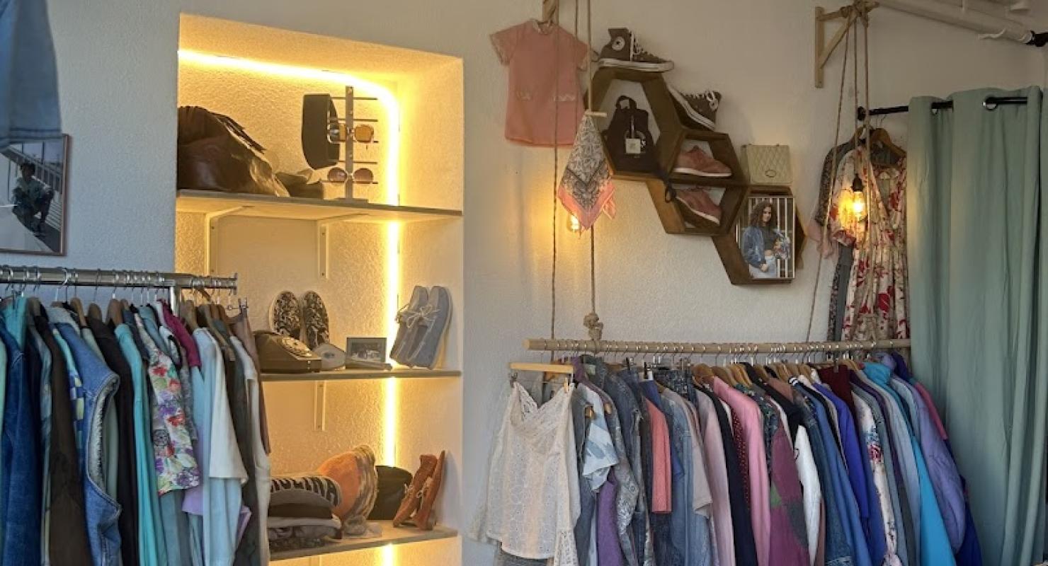 Lisou Street Vintage - Second-hand Clothing in Vaud