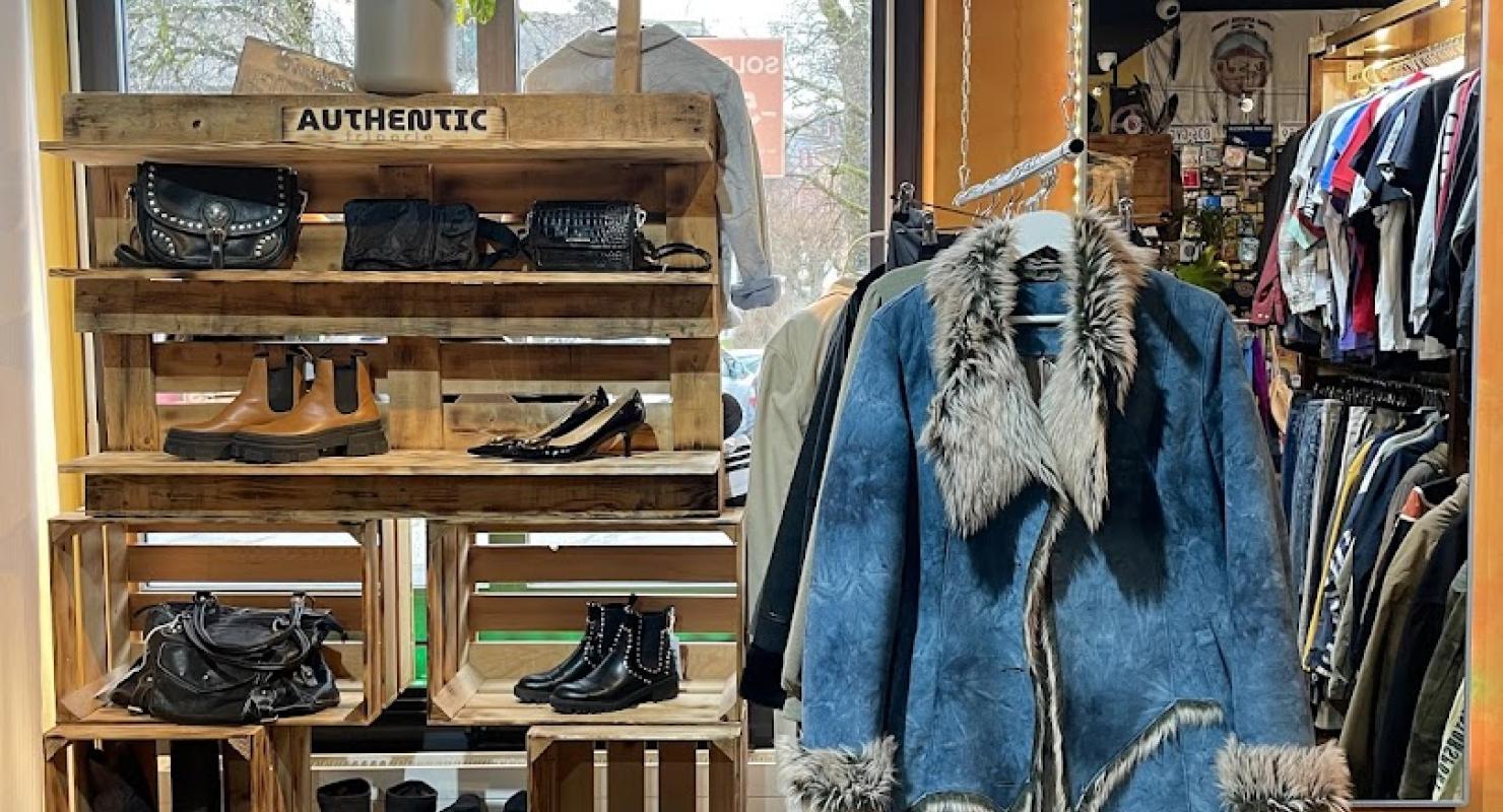 Authentic friperie - Second-hand Clothing in Vaud