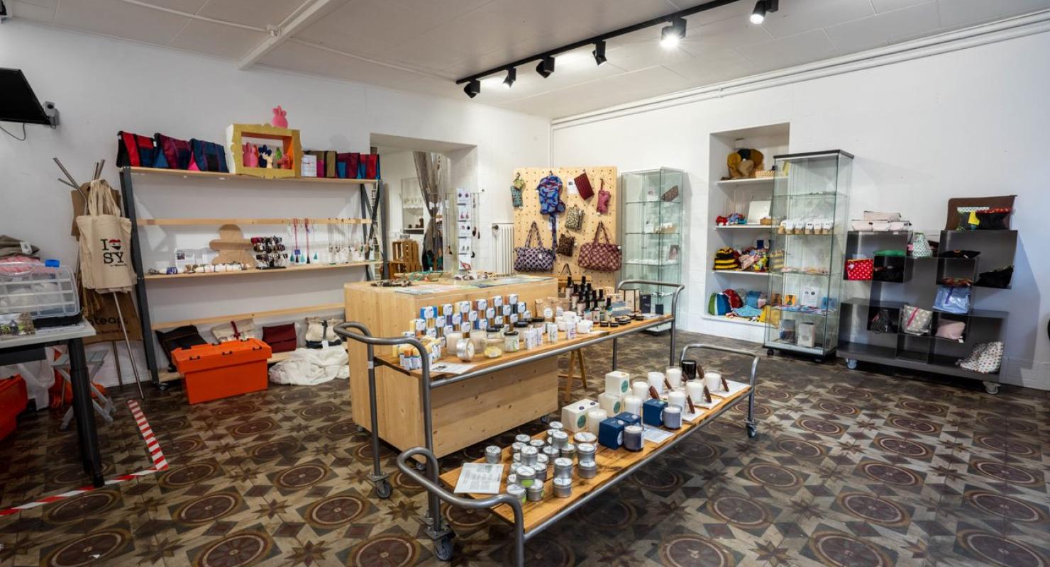 Ateapic - Second-hand Clothing in Vaud