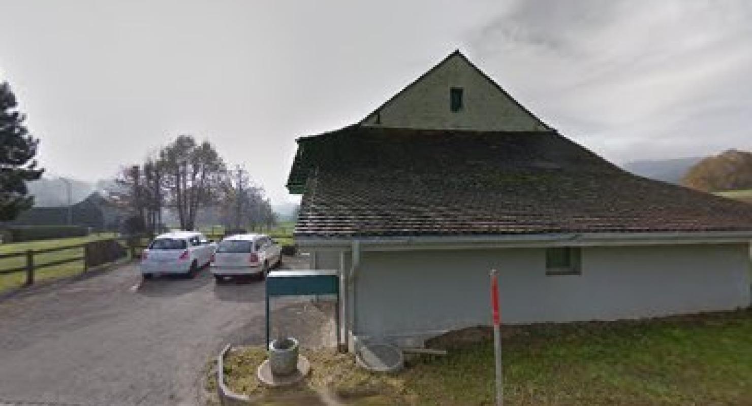 Couture-Broderie - Sylvie Fonjallaz - Couturière diplômée - Riparazione e modifica in Vaud