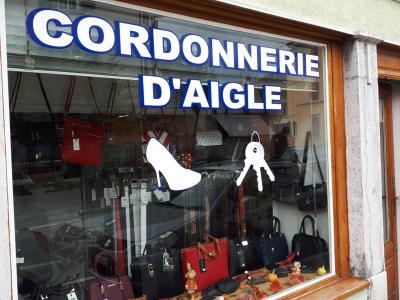 Cordonnerie d'Aigle - Second-hand Clothing in Vaud
