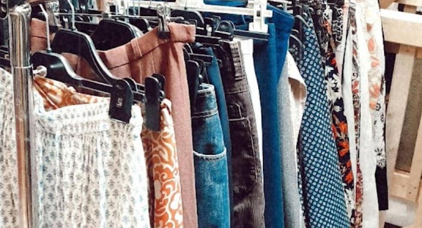 Throwback Vintage Morges - Friperie - Seconde main - Second-hand Clothing in Vaud