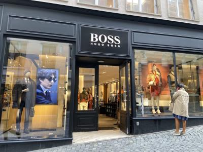 BOSS Store - Upcycled Fashion in Vaud