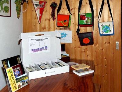 Deux filles en aiguilles - Repair & Alteration in Vaud