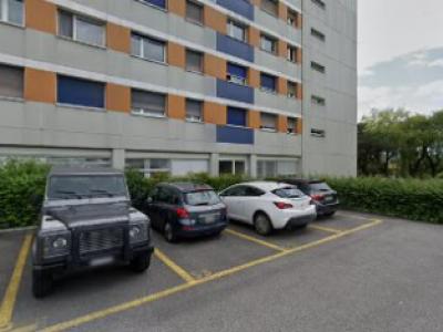 Peekaboo - Upcycled Fashion in Vaud