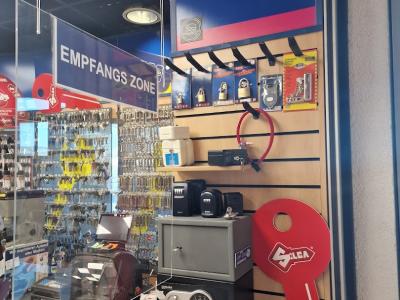 MISTER MINIT Steinhausen Zugerland - Second-hand Clothing in Zug