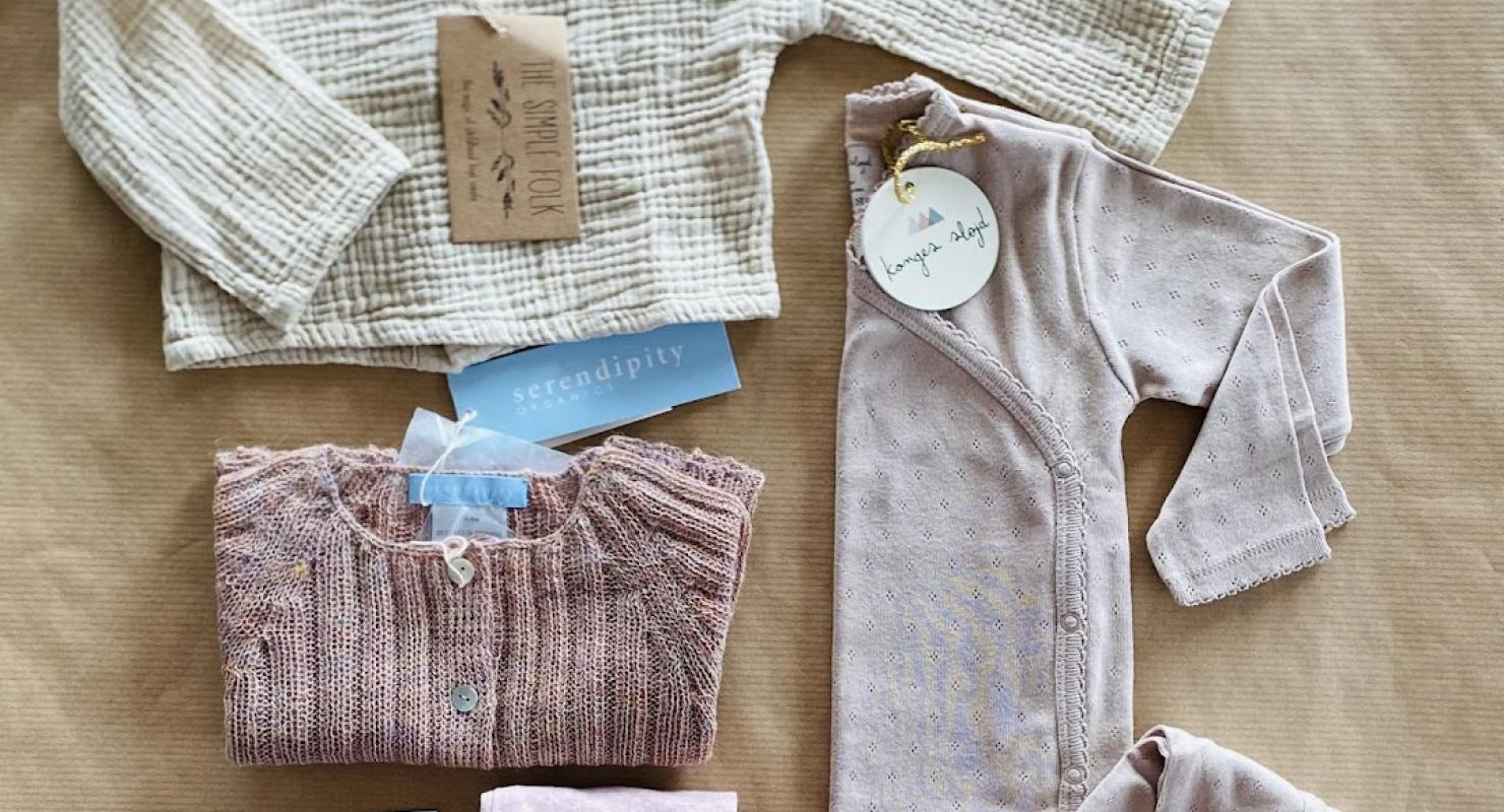 Asteraki - Vêtements de seconde main in Zoug