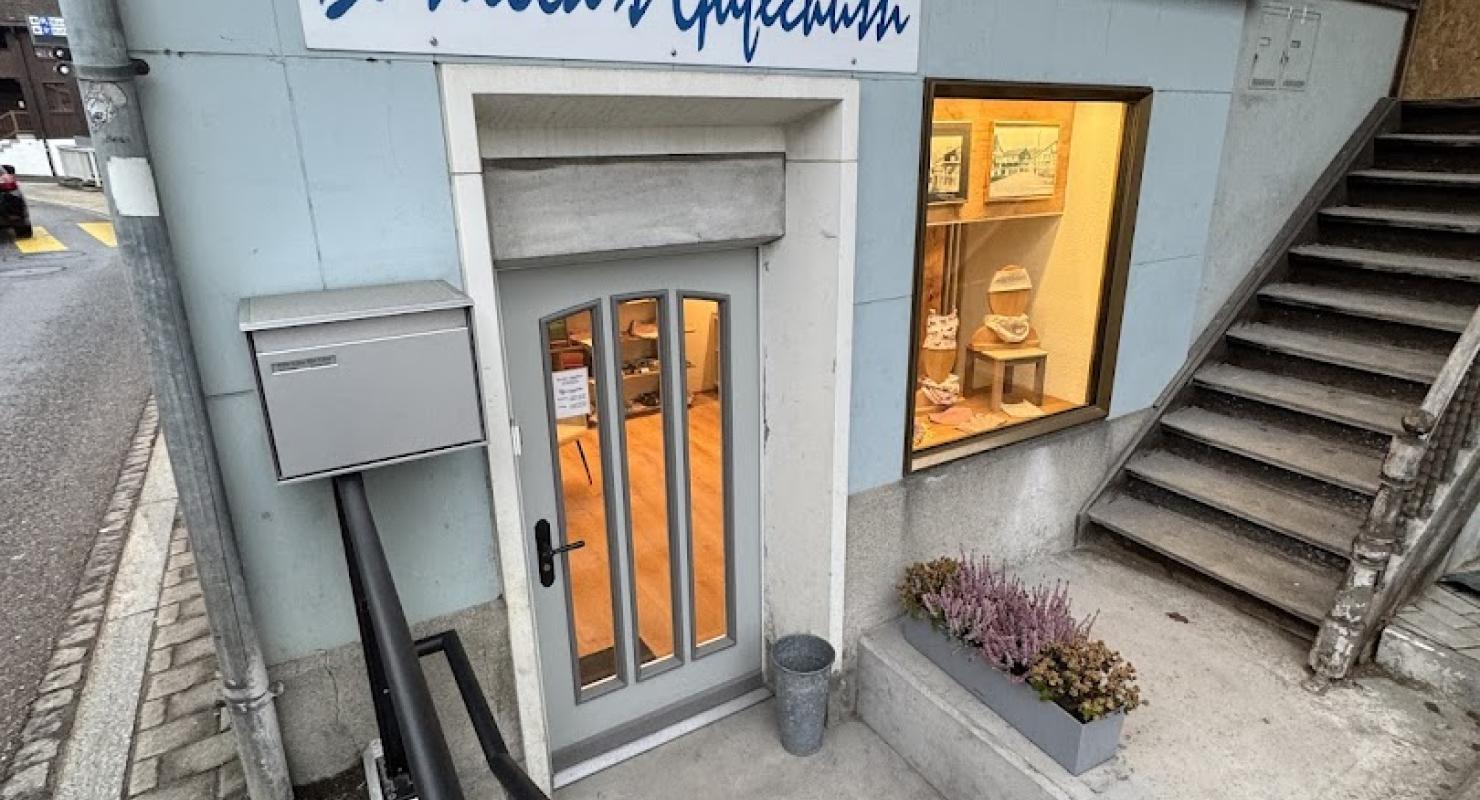 Daniela's Gufechüssi - Upcycled Fashion in Zug