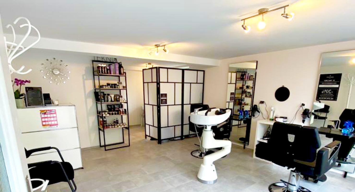 Herrencoiffure Rozeta - Abbigliamento di seconda mano in Argovia