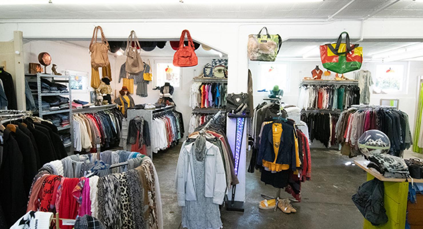Second Hand Shop Deuxpieces - Second-hand Clothing in Bern
