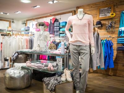 Brand Sport und Mode INTERSPORT Rent - Second-hand Clothing in Bern