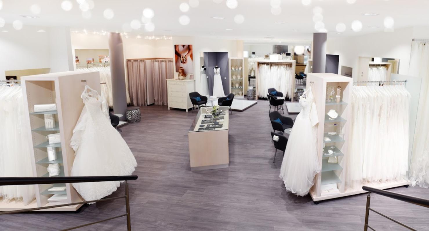 Domino Bride & Groom - Second-hand Clothing in Aargau