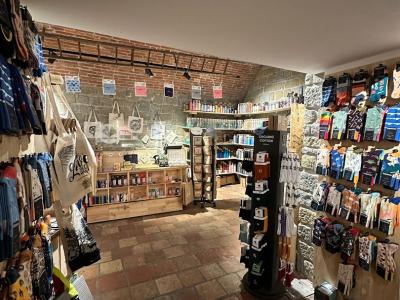 Zweiblatt Concept Store - Second-Hand-Kleidung in Bern