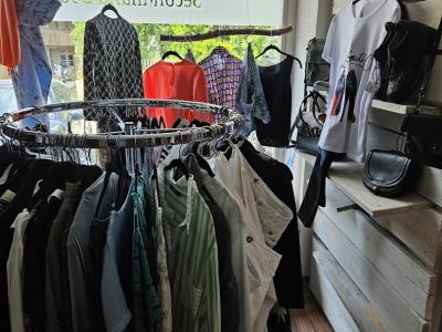 Secondhand Boutique Chleiderbügu, Oberdiessbach - Second-hand Clothing in Bern