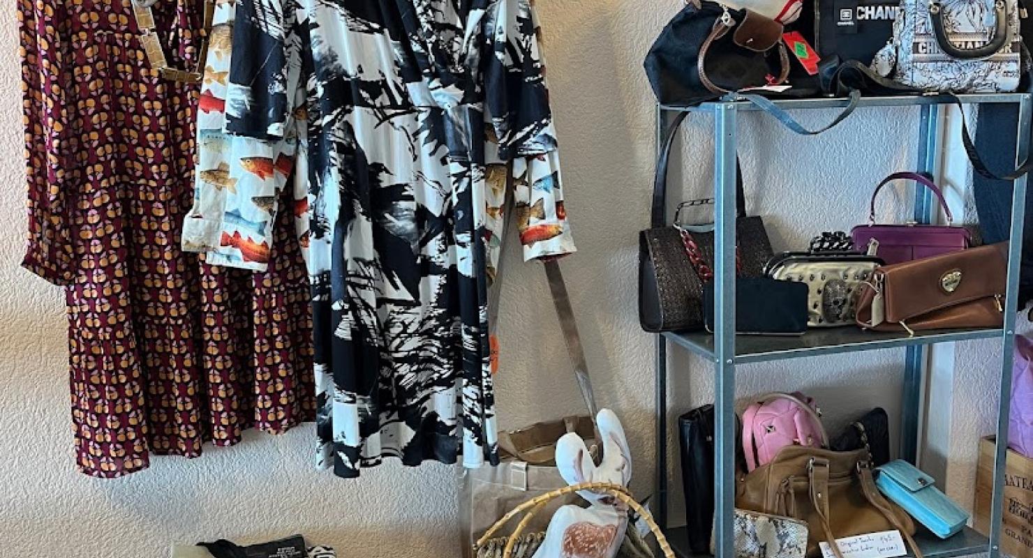 Second Hand Vintage - Second-hand Clothing in Aargau