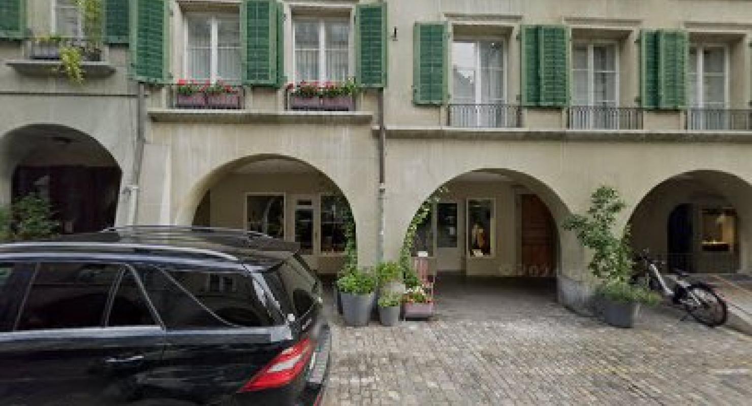 NINA YUUN flagship store - Upcycled Fashion in Bern