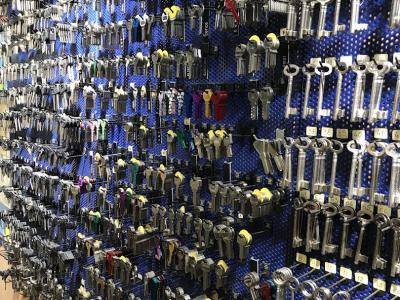 MISTER MINIT - Second-hand Clothing in Bern