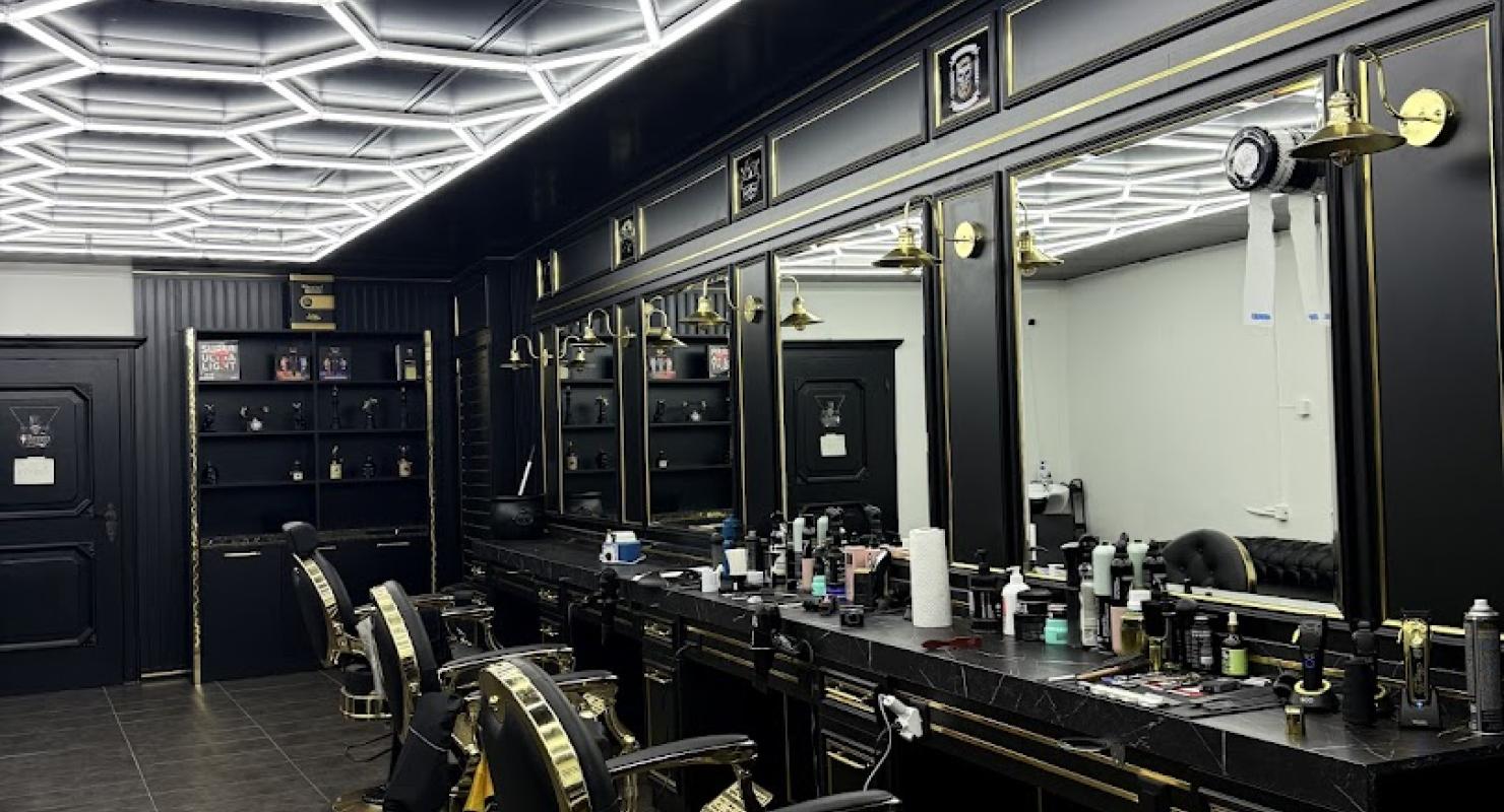 Shadow Studio حلاق رجالي - Second-hand Clothing in Bern