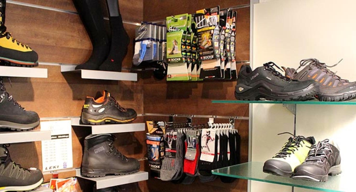 Wiedmer Schuhe und Orthopädie GmbH - Second-hand Clothing in Bern