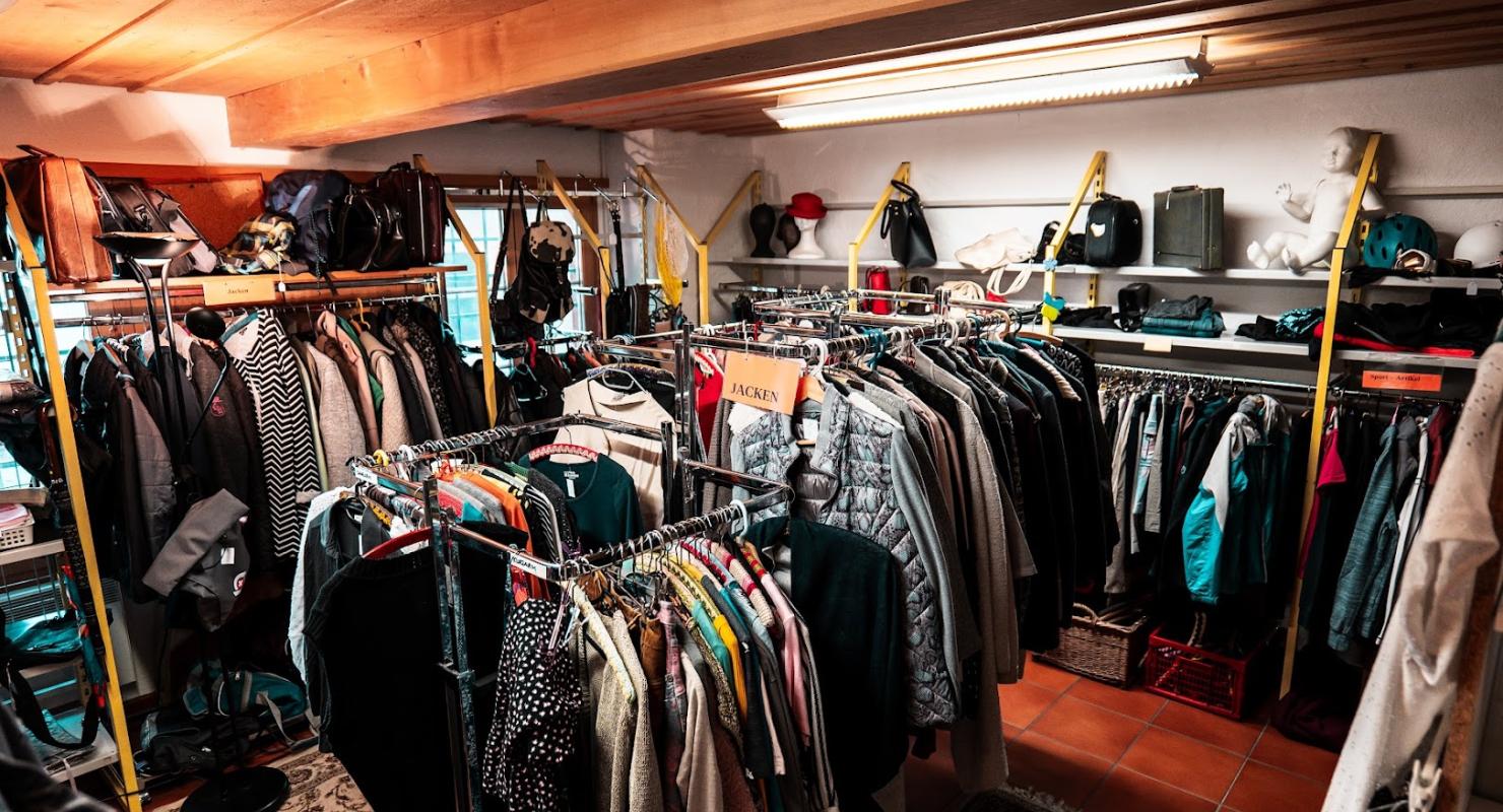 Brockenstube Frauenverein - Second-hand Clothing in Bern