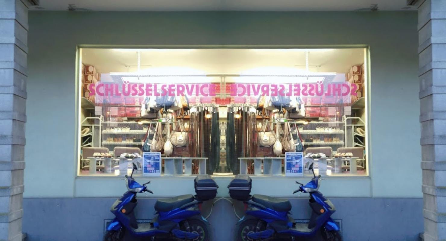 Peng-Sron Ngo - Abbigliamento di seconda mano in Berna