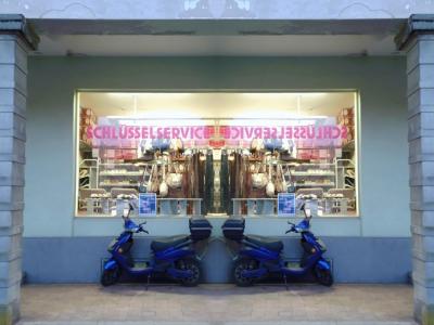 Peng-Sron Ngo - Abbigliamento di seconda mano a Berna