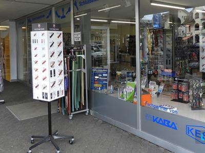 Cetin GmbH - Second-hand Clothing in Bern