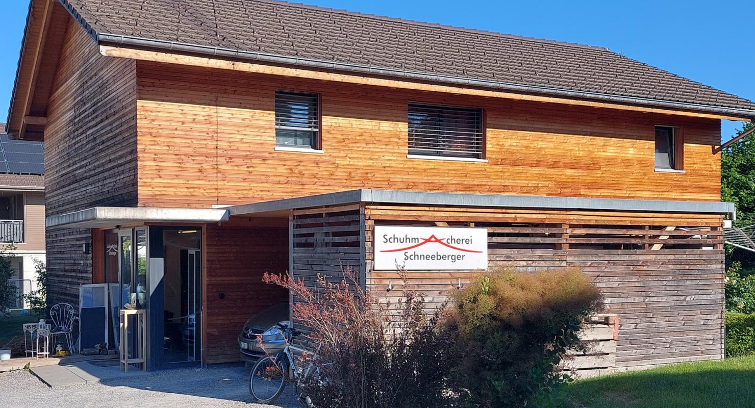 Mr. Peter Schneeberger - Second-Hand-Kleidung in Bern