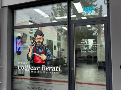 Coiffeur Berati - Vêtements de seconde main à Berne