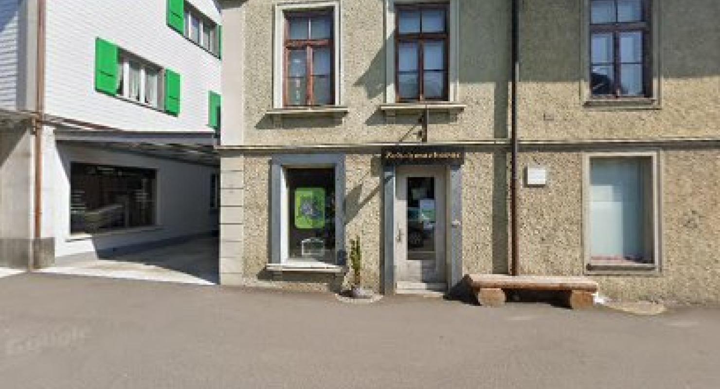 Schuhmacherei - Second-Hand-Kleidung in Bern