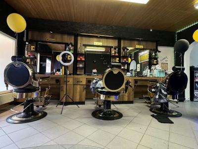 Swiss Barbershop - Huttwil - Upcycling-Mode in Bern