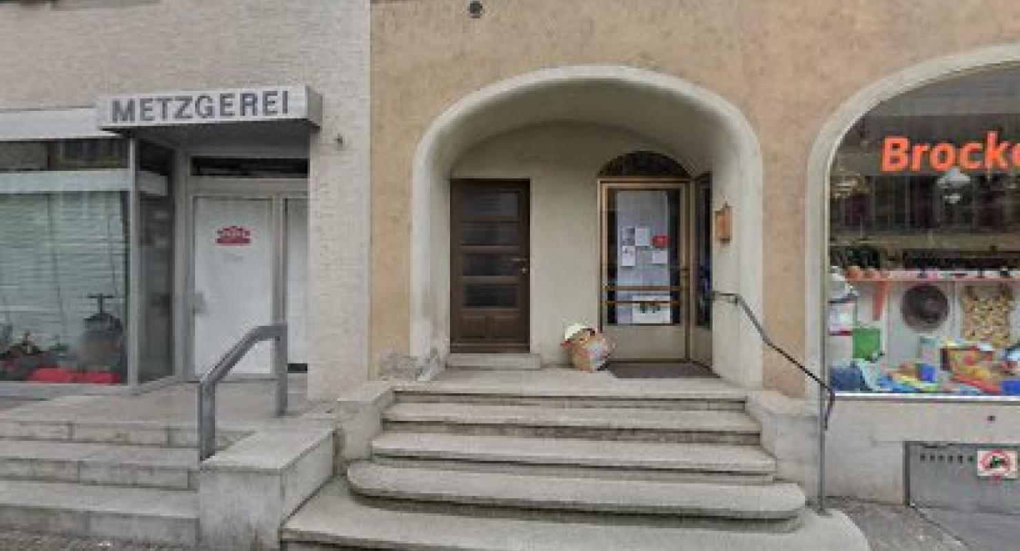 Brockenstube Frauenverein Büren an der Aare - Second-hand Clothing in Bern