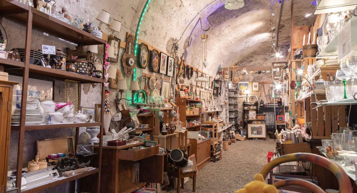 s'Lädeli und s'Grotto - Second-hand Clothing in Bern