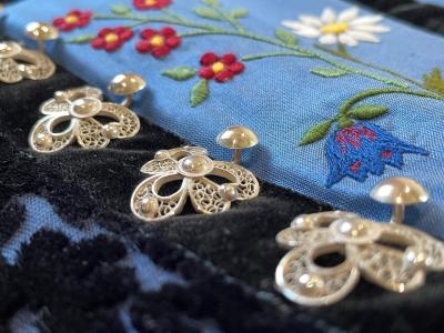 Trachtenschneiderei Regina Krummenacher - Upcycled Fashion in Bern