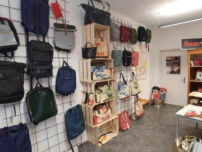 Zweiblatt Concept Store - Second-hand Clothing in Aargau