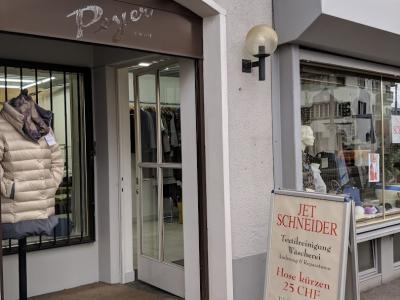 Jet Schneider - Upcycled Fashion in Zurich