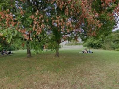 Wipkingen - Upcycled Fashion in Zurich