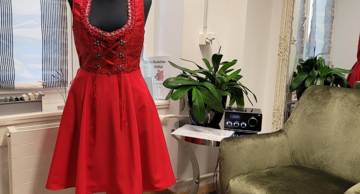 Enisa Schneideratelier - Upcycled Fashion in Zurich