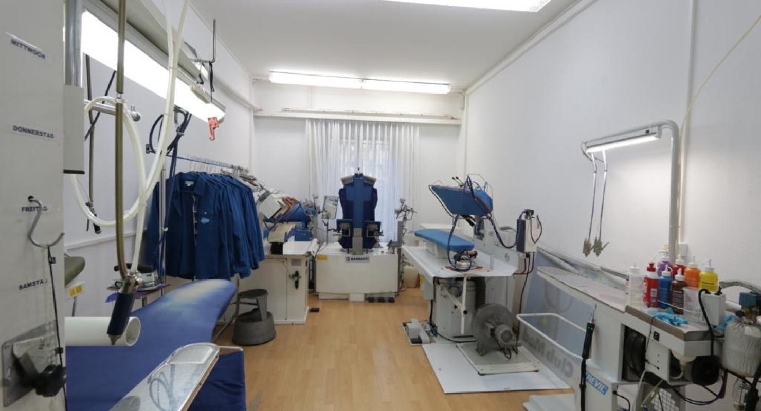 Cleanzone | Textilreinigung | Wäscherei | Schneiderei - Upcycled Fashion in Zurich