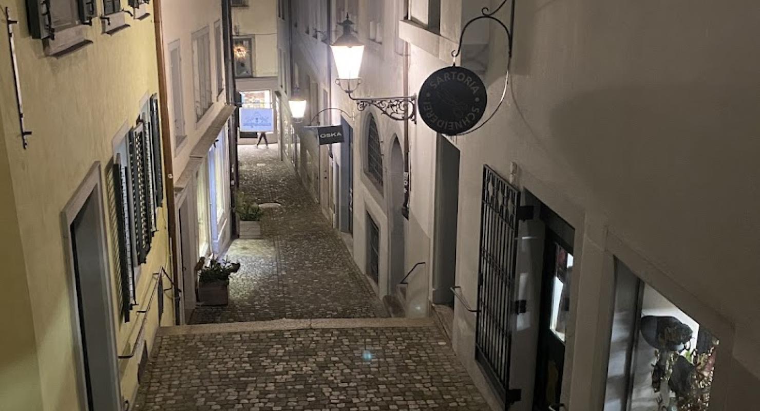 Nesia Mode Atelier Sartoria - Upcycled Fashion in Zurich