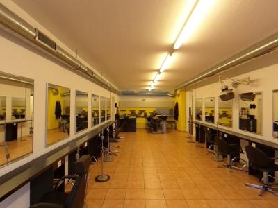 Swiss Beauty Academy - Upcycling-Mode in Zürich