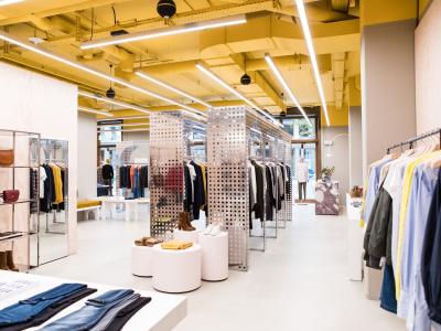 Closed Women's & Men's Store Zurich - Upcycled Fashion in Zurich