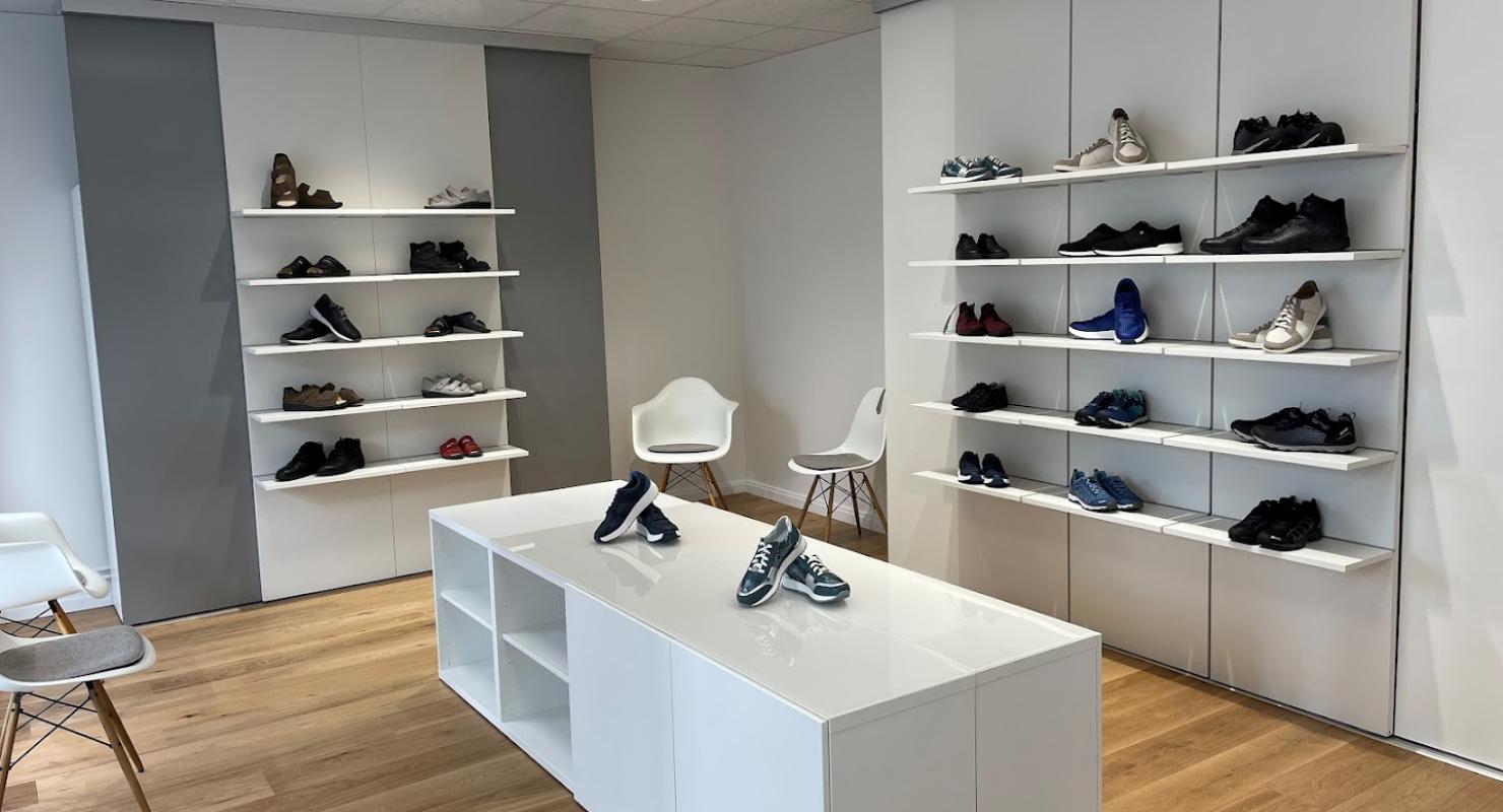 Fuss-Orthopädie Feldmann - Second-Hand-Kleidung in Zürich