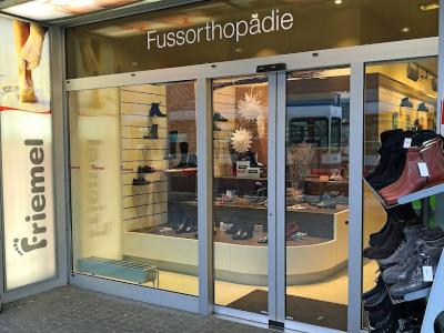 Friemel AG - Second-hand Clothing in Zurich